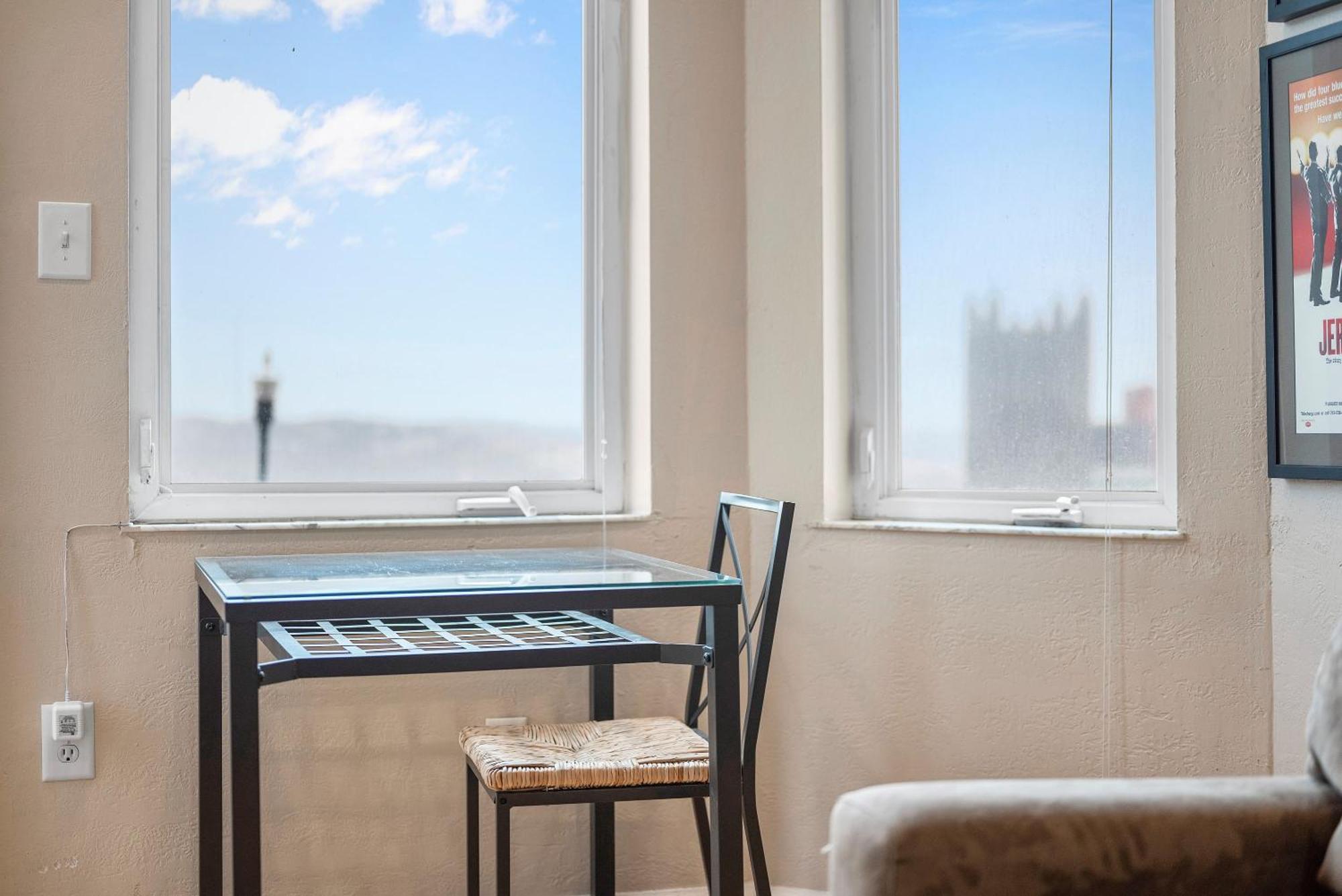 Charming Studio-Panoramic View-Your Pittsburgh Sanctuary Lejlighed Eksteriør billede