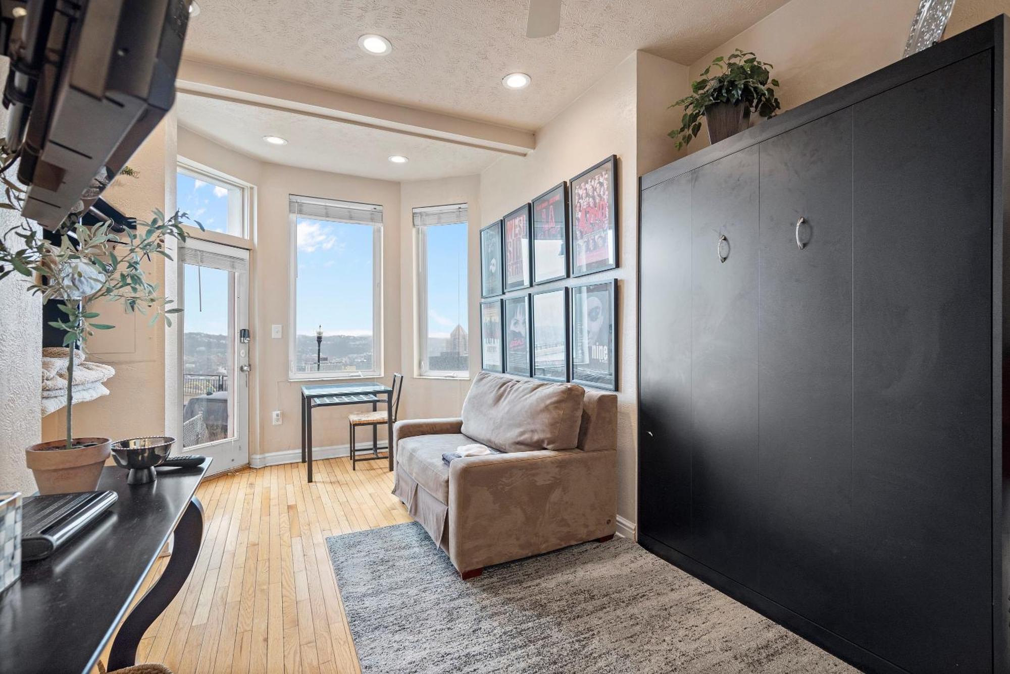 Charming Studio-Panoramic View-Your Pittsburgh Sanctuary Lejlighed Eksteriør billede